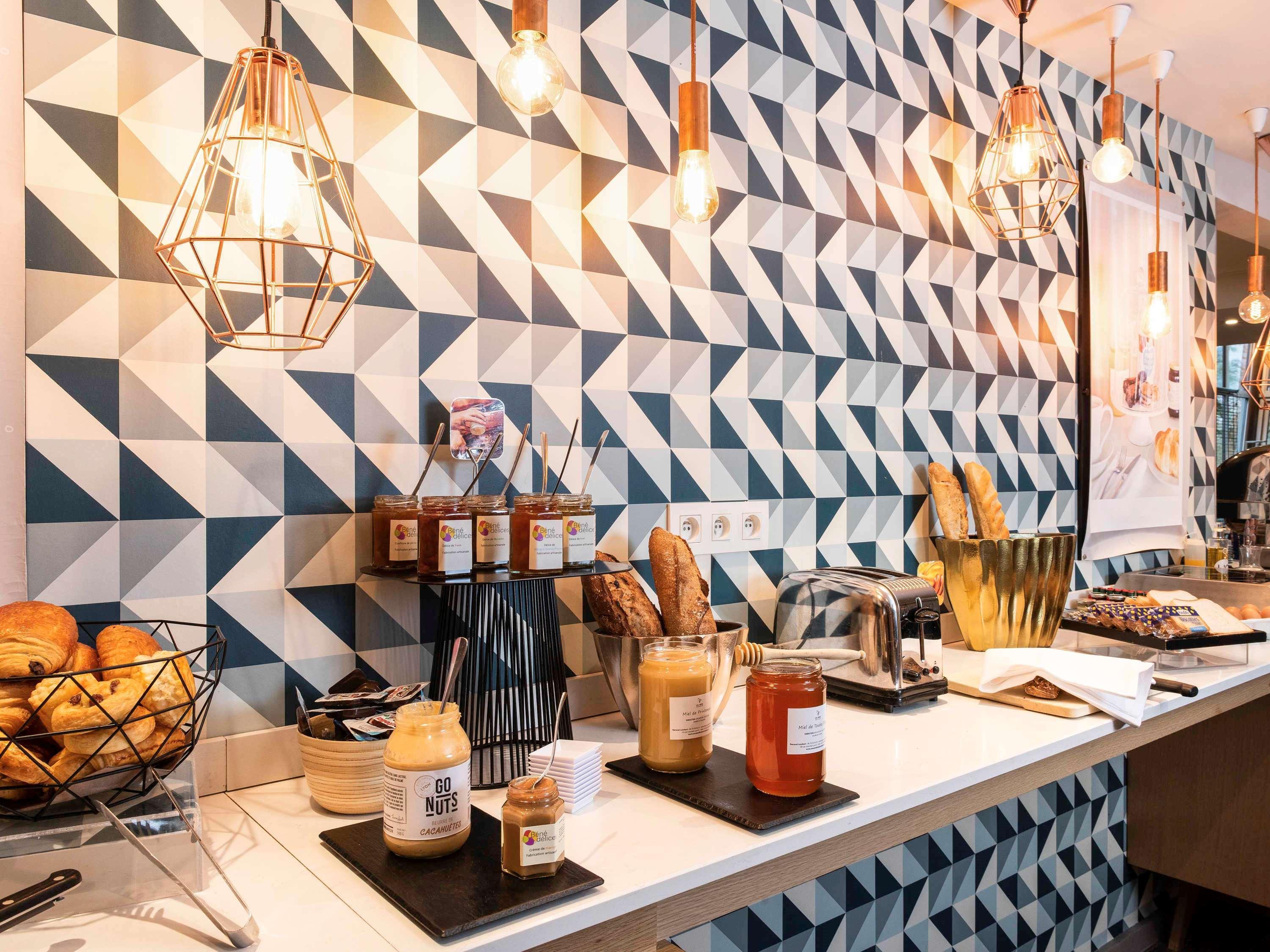 Mercure Lyon Charbonnieres Εξωτερικό φωτογραφία