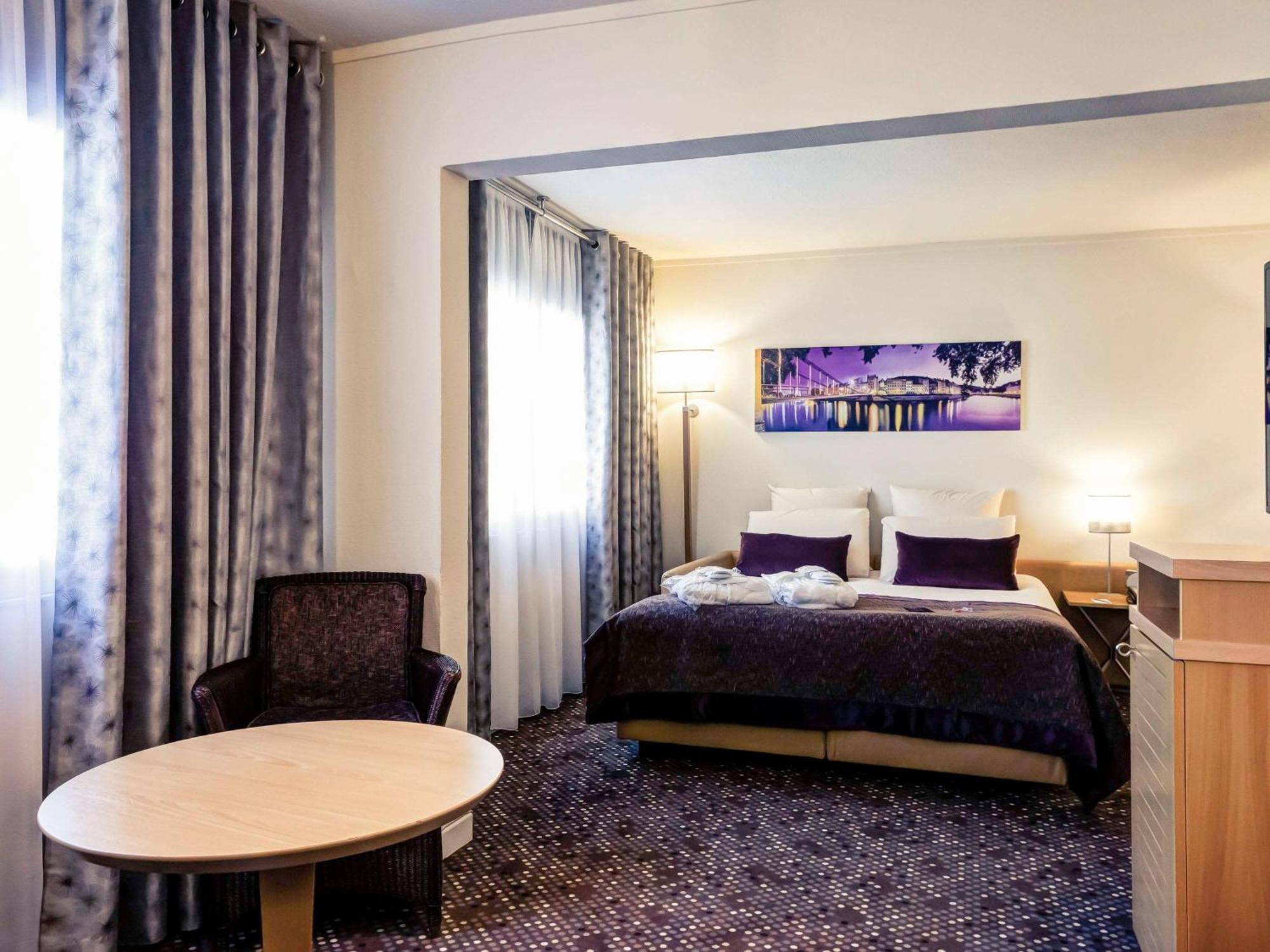 Mercure Lyon Charbonnieres Εξωτερικό φωτογραφία